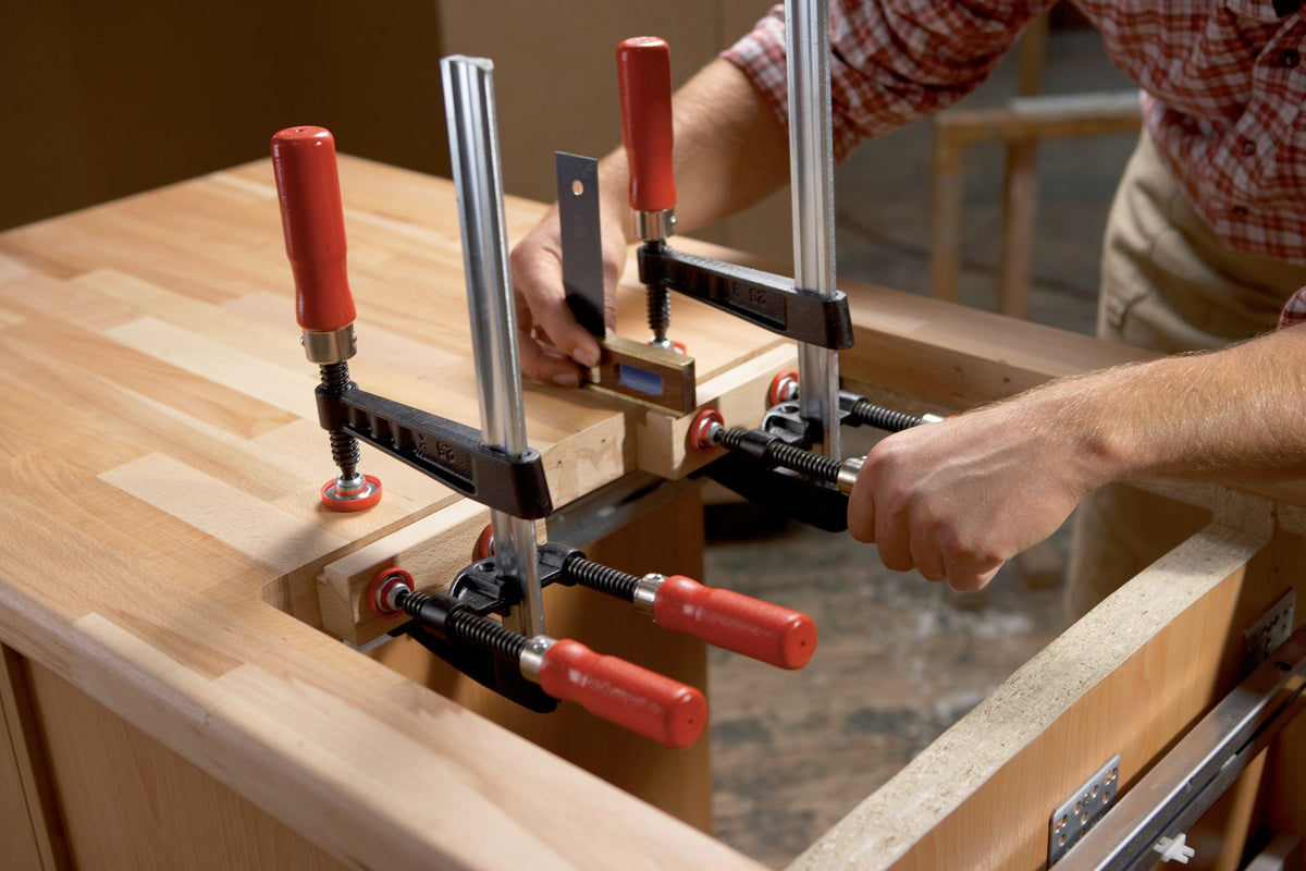BESSEY Kantenzwinge KT mit 1 Spindel – Zusatzwerkzeug für Schraubzwingen bis 13 mm Schienendicke