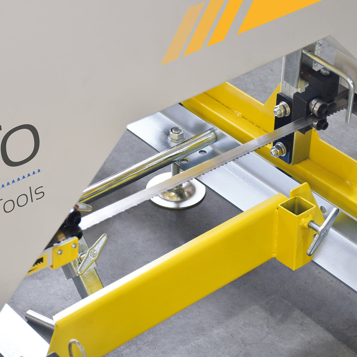 BAMATO BBSW-400 Blockbandsäge mit 3,0 m Rollenbahn (400V)