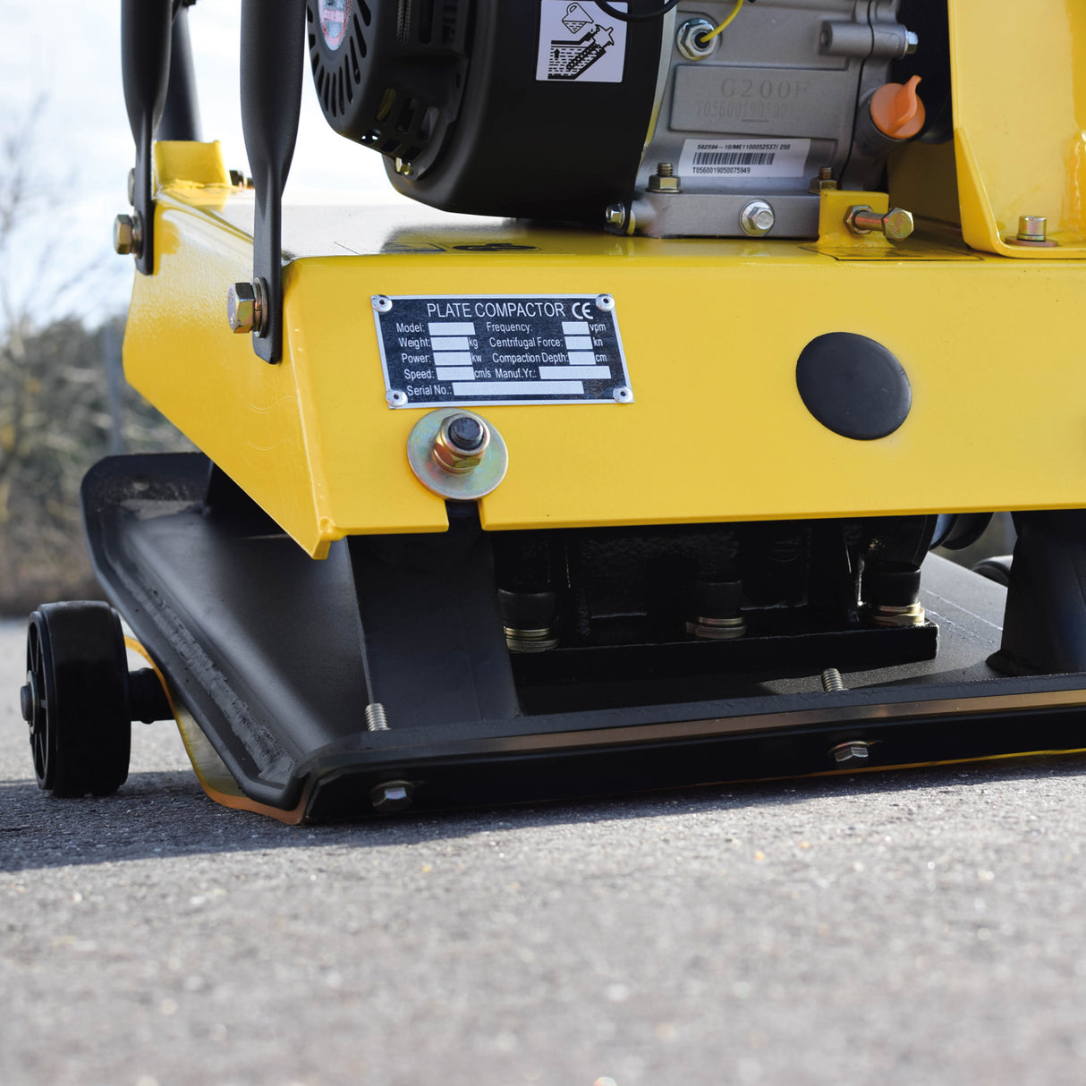 BAMATO Rüttelplatte R-100 mit Gummimatte & Zubehörsatz