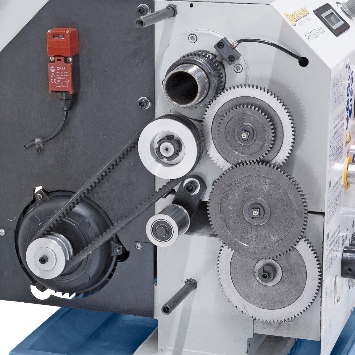 BERNARDO Bearbeitungszentre – Modell Proficenter 880 G Vario / 400 V