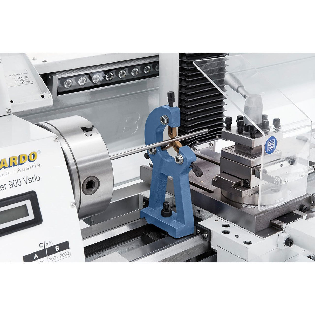 BERNARDO Bearbeitungszentre – Modell Proficenter 900 Vario / 400 V