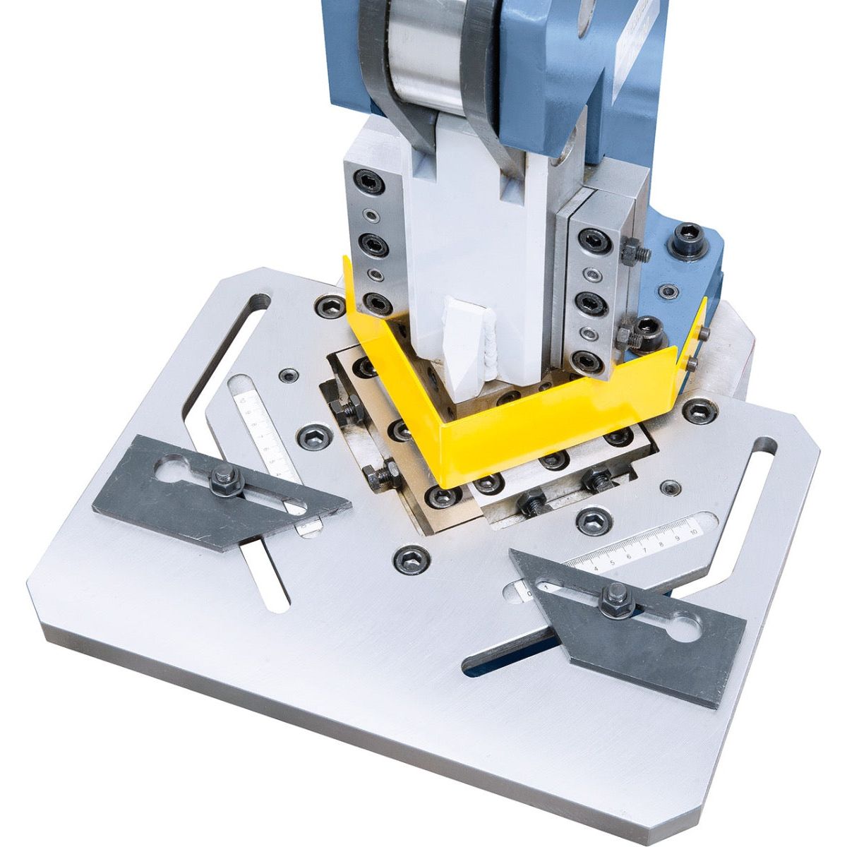 BERNARDO Manuelle Ausklinkmaschine – Modell AK 100