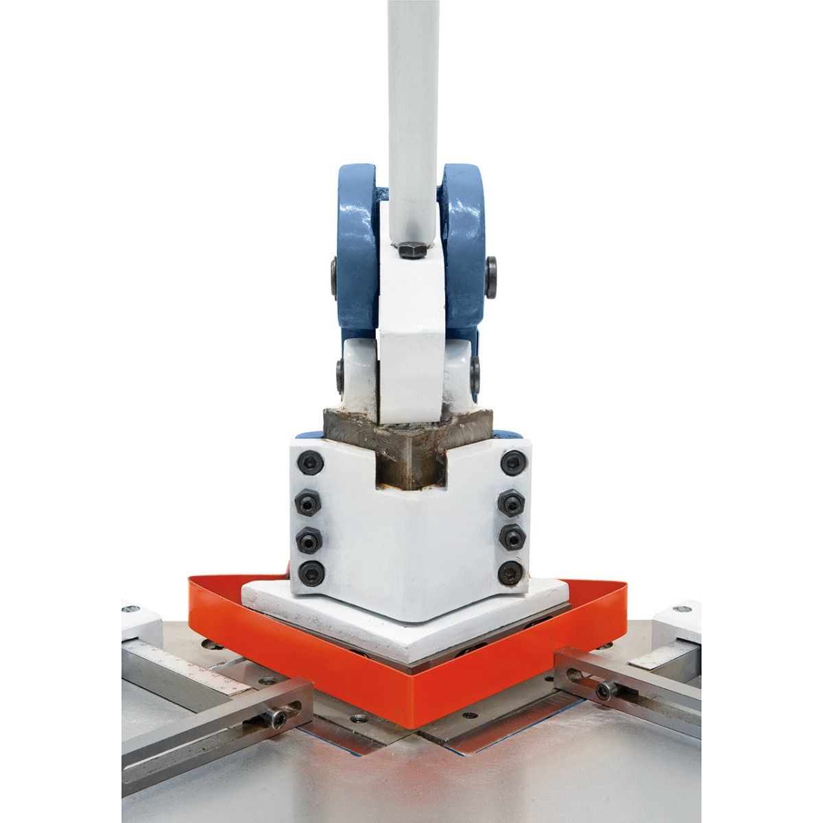 BERNARDO Manuelle Ausklinkmaschine – Modell AK 125