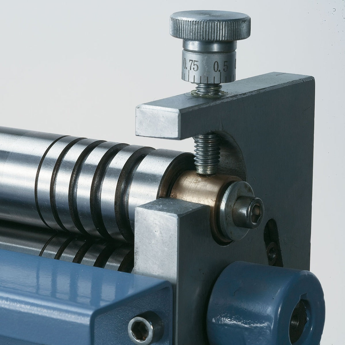 BERNARDO Manuelle Rundbiegemaschine – Modell HR 300