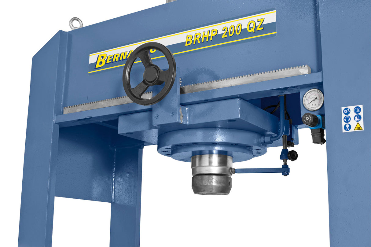 BERNARDO Hydraulische Werkstattpresse mit verschiebbarem Zylinder – Modell BRHP 250 QZ