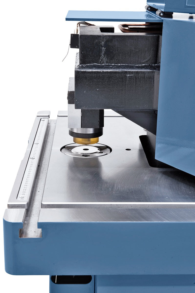 BERNARDO Hydraulische Ausklinkmaschinen – Modell HA 200 x 6 VSW