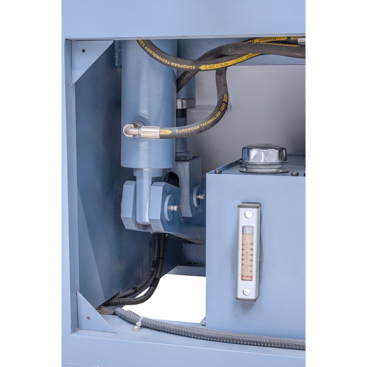 BERNARDO – Modell Hydraulische Tafelschere HST 1300 x 6 *