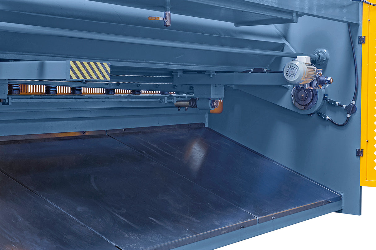 BERNARDO Hydraulische Schwingschnitt-Tafelschere – Modell Hydraulische Tafelschere HSB 3200 x 16 *