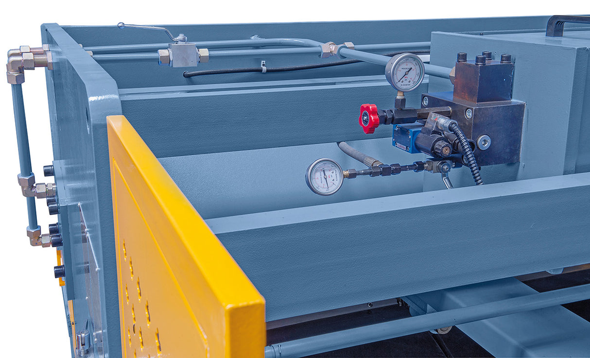 BERNARDO Hydraulische Schwingschnitt-Tafelschere – Modell Hydraulische Tafelschere HSB 3200 x 16 *