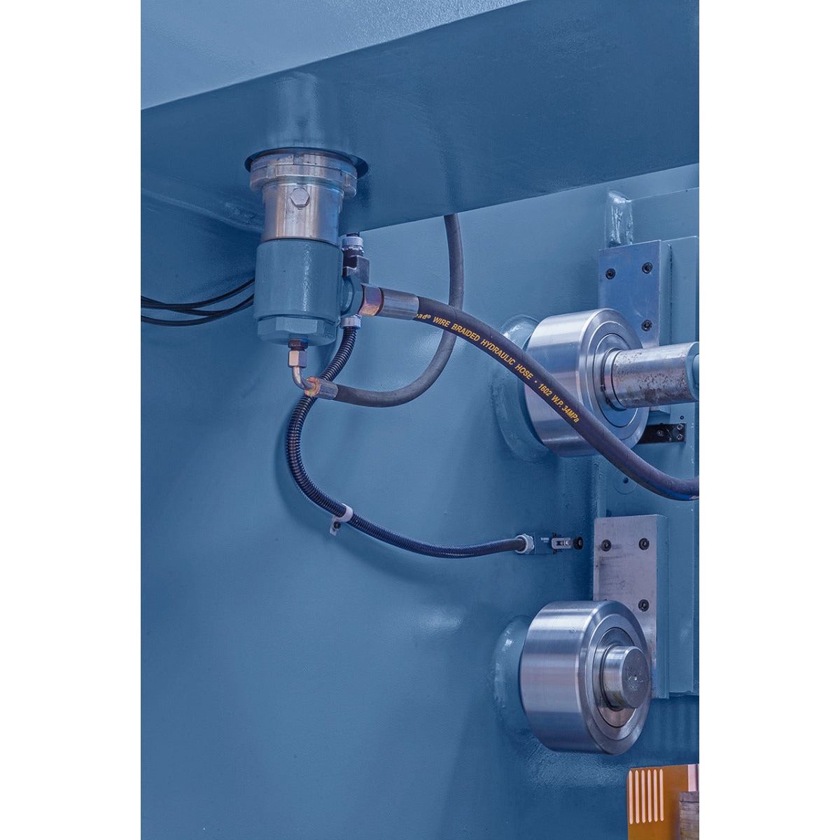 BERNARDO Hydraulische Kulisse-Tafelschere – Modell HKS 3200 x 8