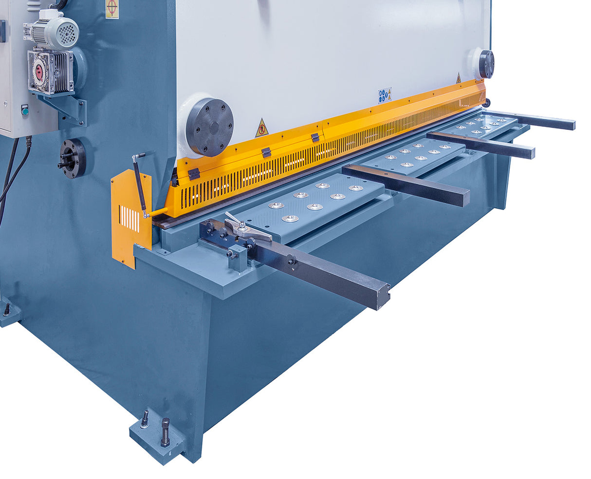 BERNARDO Hydraulische Kulissen-Tafelscheren – Modell HKS 3200 x 12