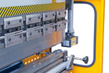 BERNARDO Hydraulische Abkantpressen – Modell AKPL 2500 x 80