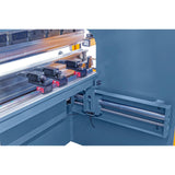 BERNARDO Hydraulische Abkantpresse – Modell AKPL 3200 x 125 mit manueller Bombiereinrichtung