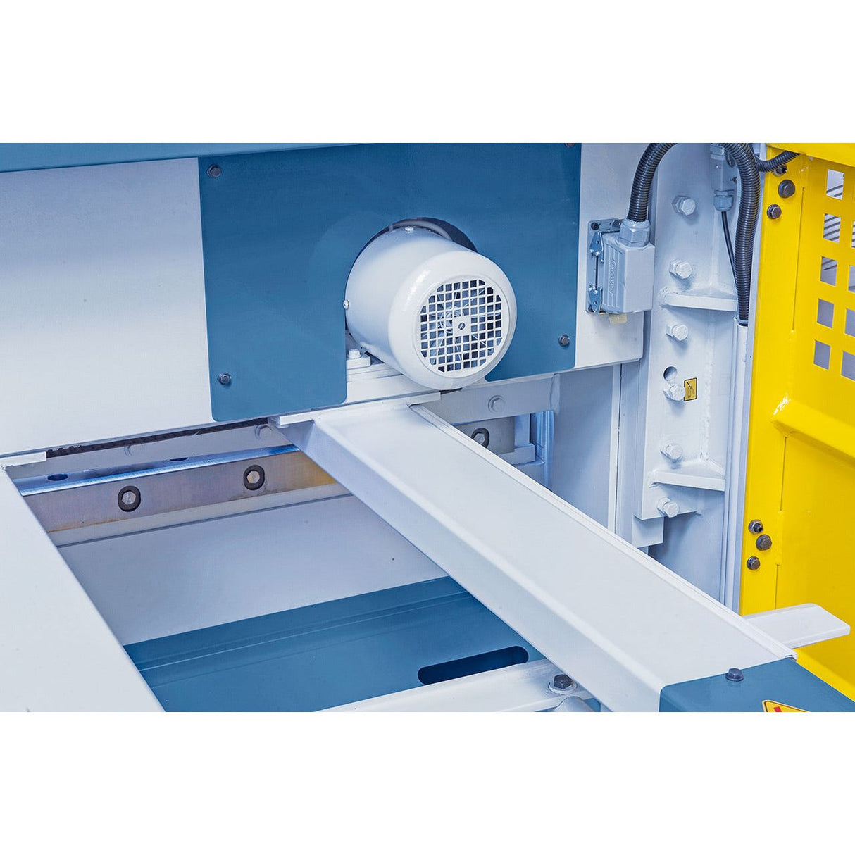 BERNARDO Motorische Tafelschere – Modell MTE 1560 x 5 NCC