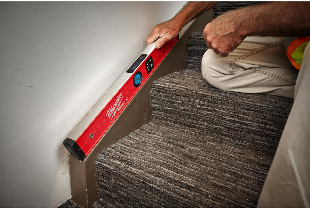MILWAUKEE REDSTICK Digital 60 cm Elektronikwasserwaage mit PINPOINT Messtechnologie