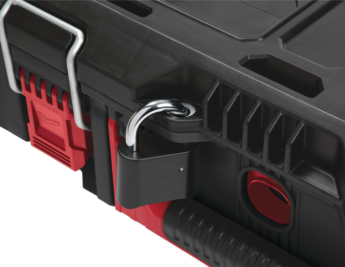 MILWAUKEE PACKOUT™ Koffer 411x561x165 mm Polymer schwarz-rot – IP65, Metallverstärkt
