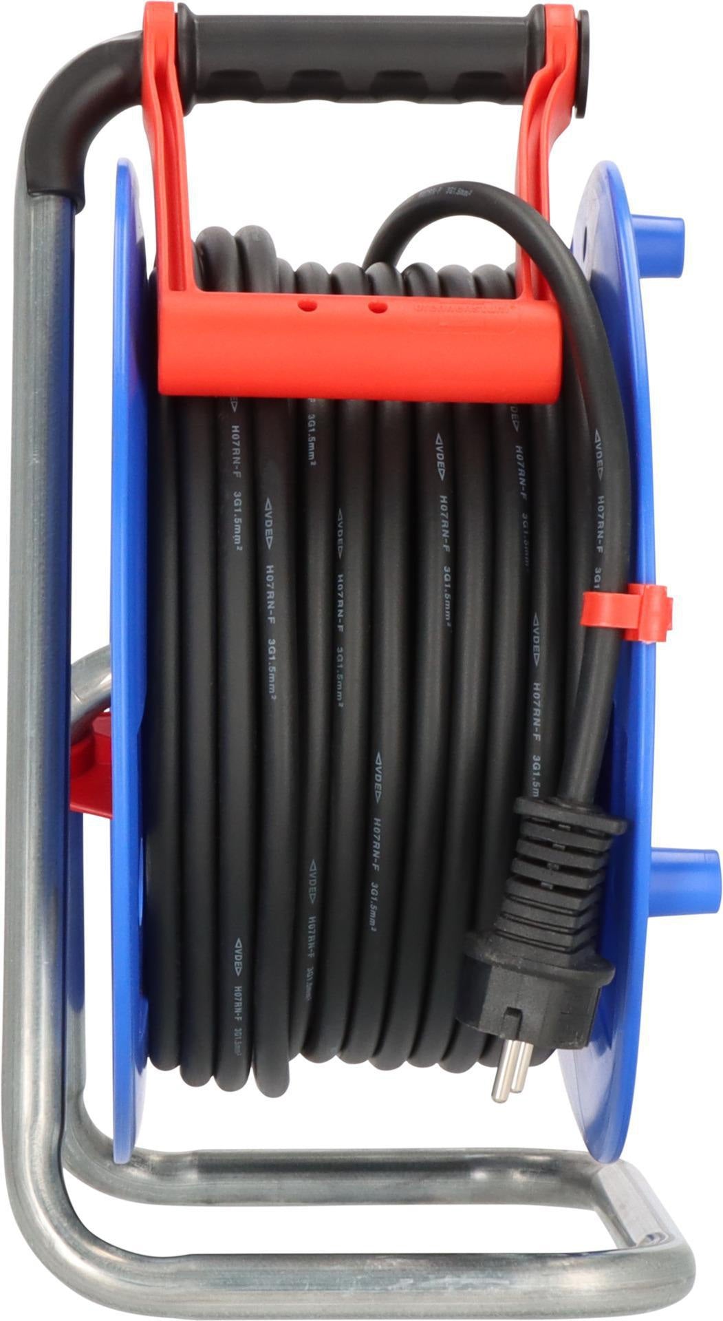 Brennenstuhl Kabeltrommel Garant 40m H07RN-F 3x1,5mm² mit 3 Schutzkontaktsteckdosen und cablepilot