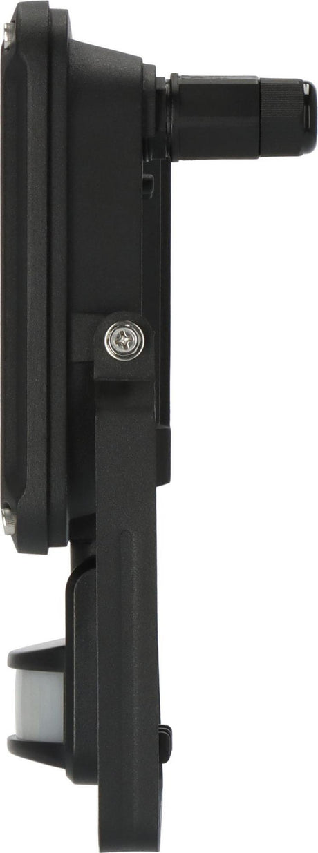 LED-Strahler JARO 4060 30 W 3450 lm IP65 von BRENNENSTUHL – helles Licht für Außenbereiche