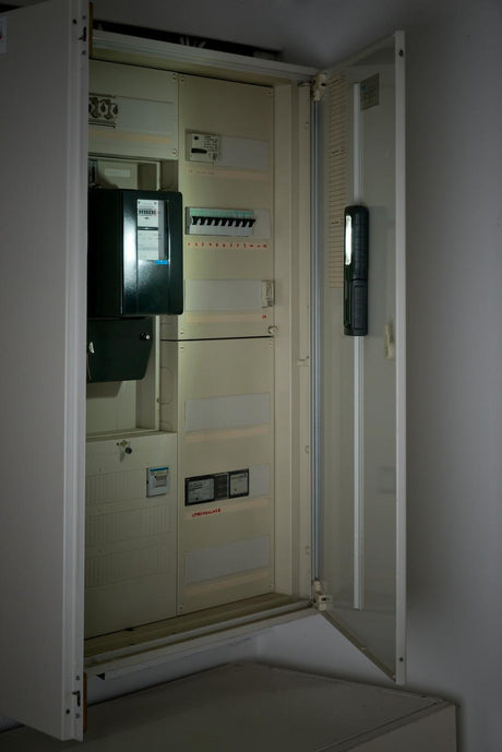 BRENNENSTUHL LED-Akkuhandleuchte HL 700 A – 700 lm, IP 54, 10 h Leuchtdauer