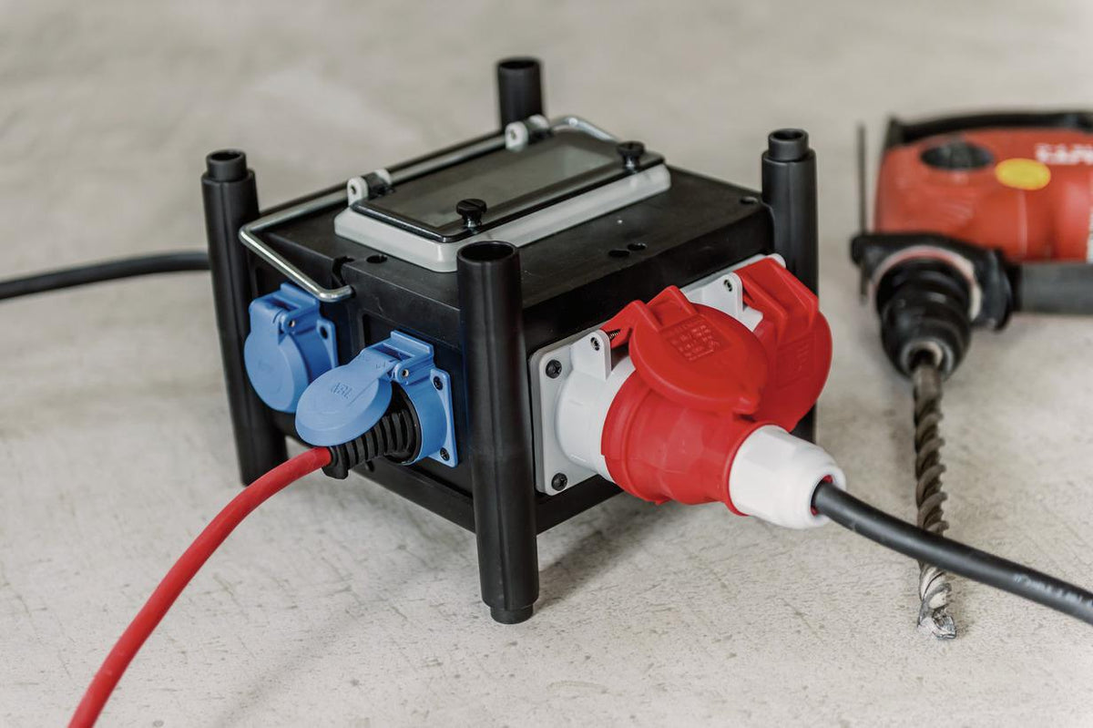 BRENNENSTUHL Stromverteiler 400V/16 A – 3xCEE400V + 3x230V, IP44, mobiler Endverteiler
