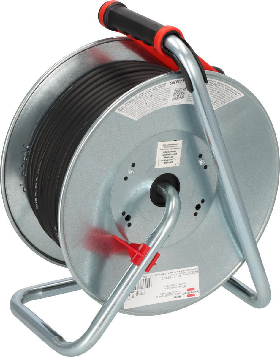 Brennenstuhl Kabeltrommel Garant S 40m H07RN-F 3x1,5 mm² Stahlblech IP44 mit 3 Schutzkontaktsteckdosen