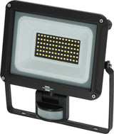 LED-Strahler JARO 4060 30 W 3450 lm IP65 von BRENNENSTUHL – helles Licht für Außenbereiche