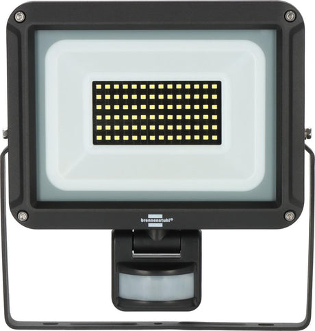 LED-Strahler JARO 4060 30 W 3450 lm IP65 von BRENNENSTUHL – helles Licht für Außenbereiche