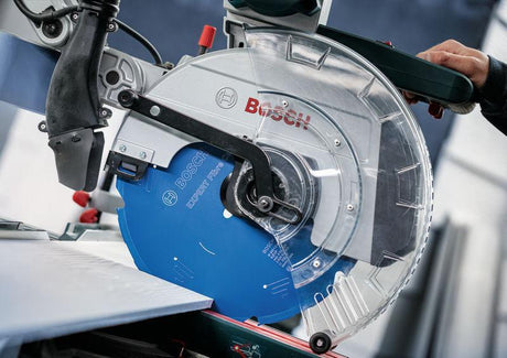 Bosch Kreissägeblatt AD 216 mm Z.6 TCG Bohrung 30 mm Schnittbreite 2,2 mm HM