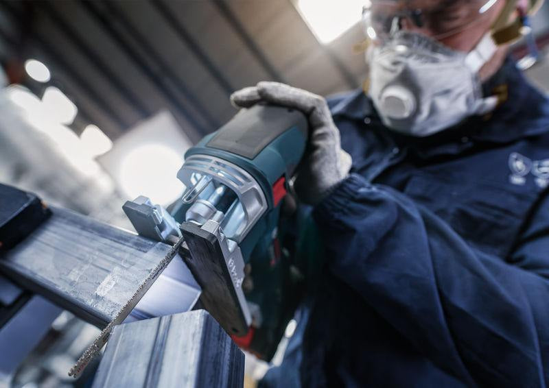 BOSCH Stichsägeblatt T 321 AF für schnelle Metallschnitte, 132 mm, BIM, 5 Stück pro Karte