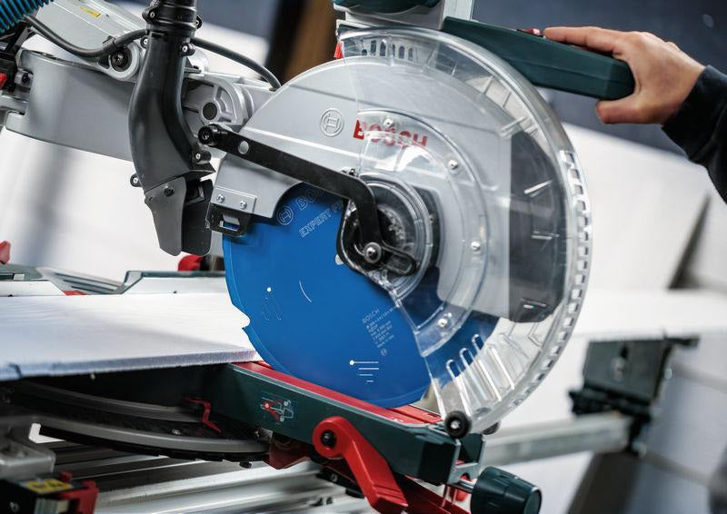 Bosch Kreissägeblatt AD 216 mm Z.6 TCG Bohrung 30 mm Schnittbreite 2,2 mm HM