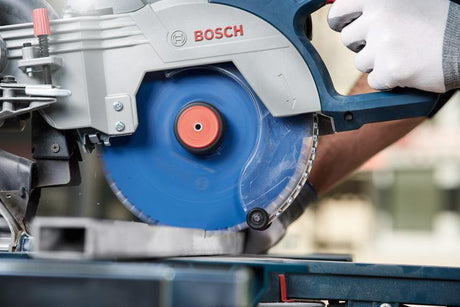 Bosch Kreissägeblatt EXPERT for Aluminium 260 mm, 80 Zähne, HLTCG, für saubere Schnitte in Nichteisenmetallen