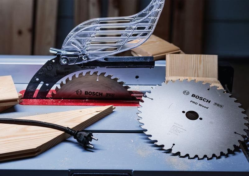 Bosch Kreissägeblatt PRO Wood AD 160 mm Z24 WZ für präzise Holzschnitte