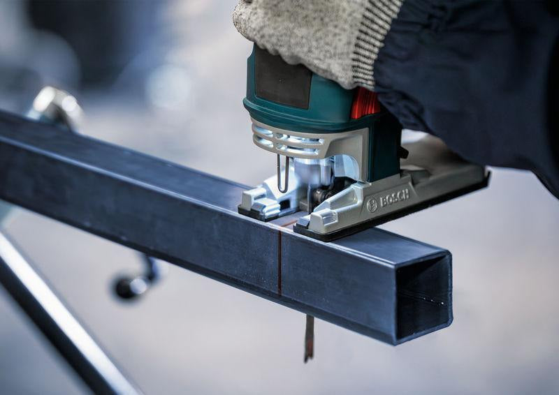 BOSCH Stichsägeblatt T 321 AF für schnelle Metallschnitte, 132 mm, BIM, 5 Stück pro Karte