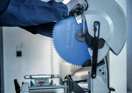 Bosch EXPERT Stainless Steel Kreissägeblatt 230 mm, 46 Zähne, für Edelstahl