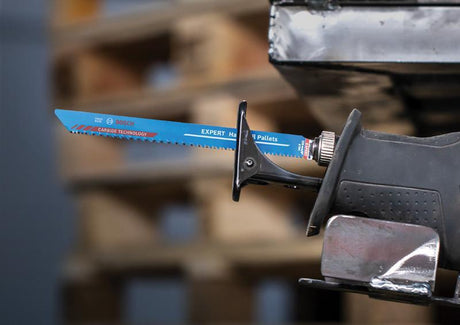 Bosch Säbelsägeblatt Hard Nail Pallets 225 mm, 10 Stück, S-Schaft, für Holz mit Metall
