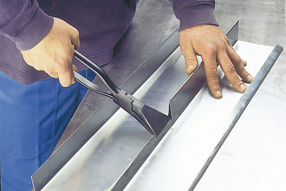ERDI Falzzange 270 mm aufgelegt 45° gebogen – Profi-Spenglerzange von BESSEY