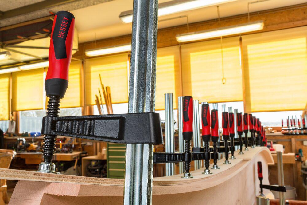 BESSEY Temperguss-Schraubknecht TGK-2K Spannweite 400 mm Ausladung 120 mm 2K-Griff