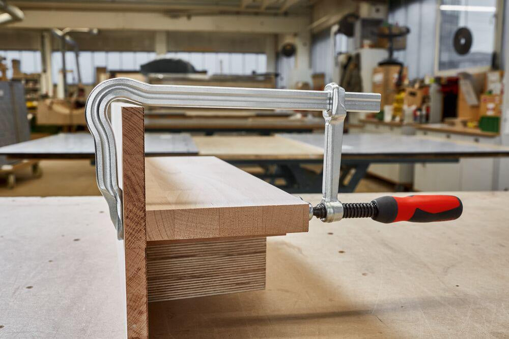BESSEY Ganzstahlschraubzwinge OMEGA Spannweite 160 mm Ausladung 80 mm 2-K-Griff