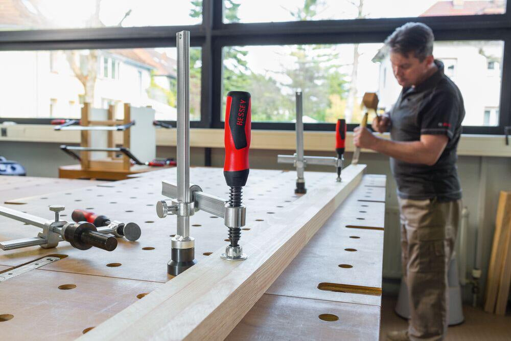 BESSEY Spannelement TWV mit variabler Ausladung für Schweißtische – max. 200 mm Spannweite