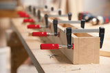 BESSEY Druckgussschraubzwinge LM Spannweite 100 mm Ausladung 50 mm mit Holzgriff