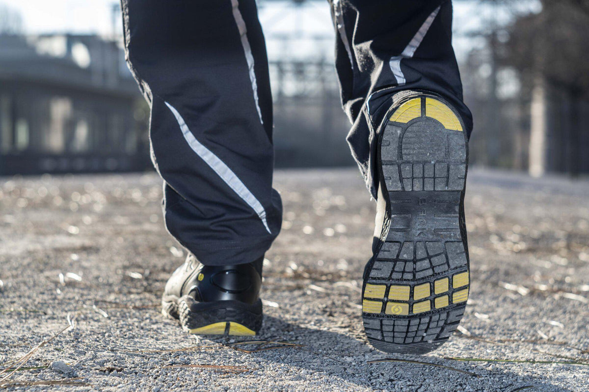BAAK Sicherheitsstiefel Alexander S3S ESD – Mikrofaser, schwarz/gelb, Gr. 38
