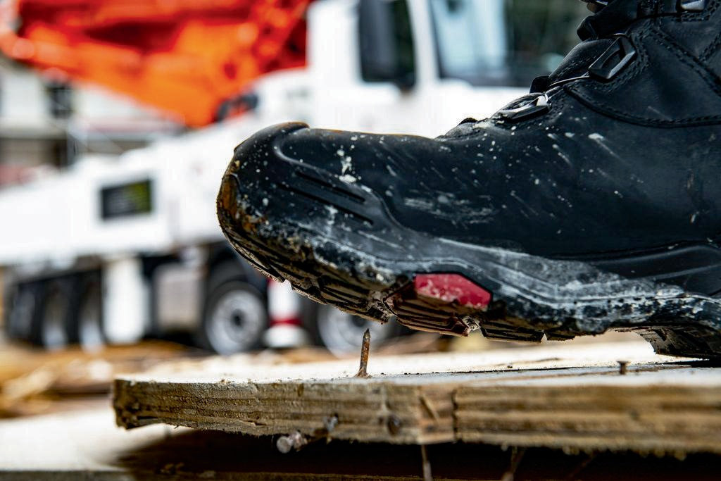 BAAK Sicherheitsstiefel Braxton S3 HI HRO SRC mit BOA® Fit System, Rindleder, schwarz/rot