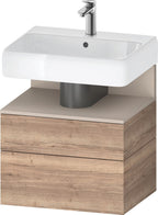 eiche marmoriert / Nische taupe supermatt / Eiche