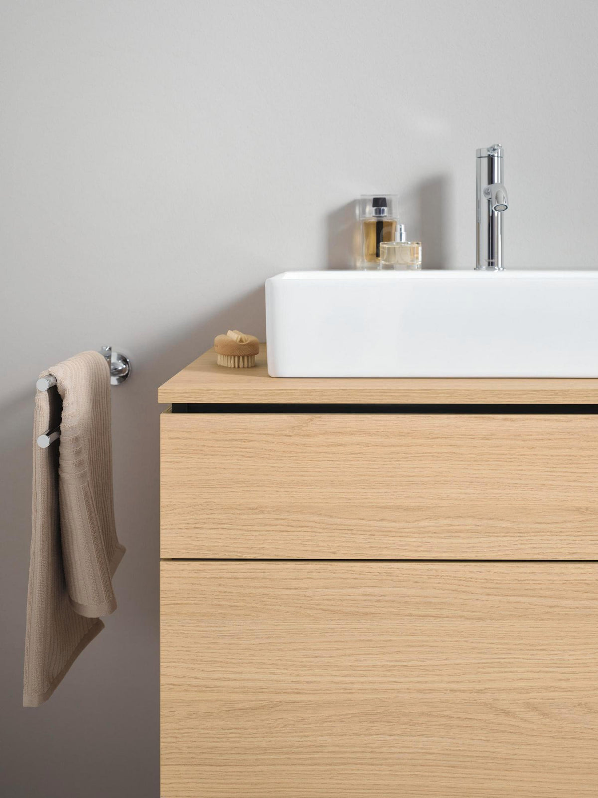 DURAVIT DuraSquare Waschtisch 600 mm, ohne Überlauf, mit Hahnlochbank, weiß – rechteckiges Design