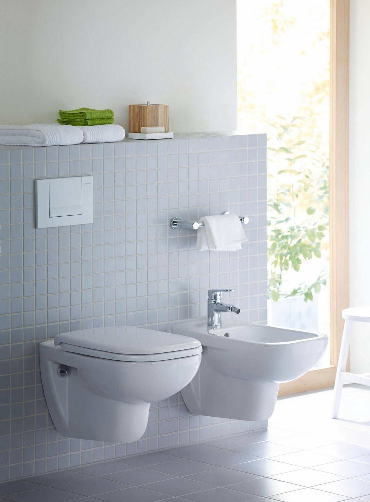 Duravit Wand-Bidet D-Code 545 mm mit Überlauf, Hahnlochbank und 1 Hahnloch, weiß