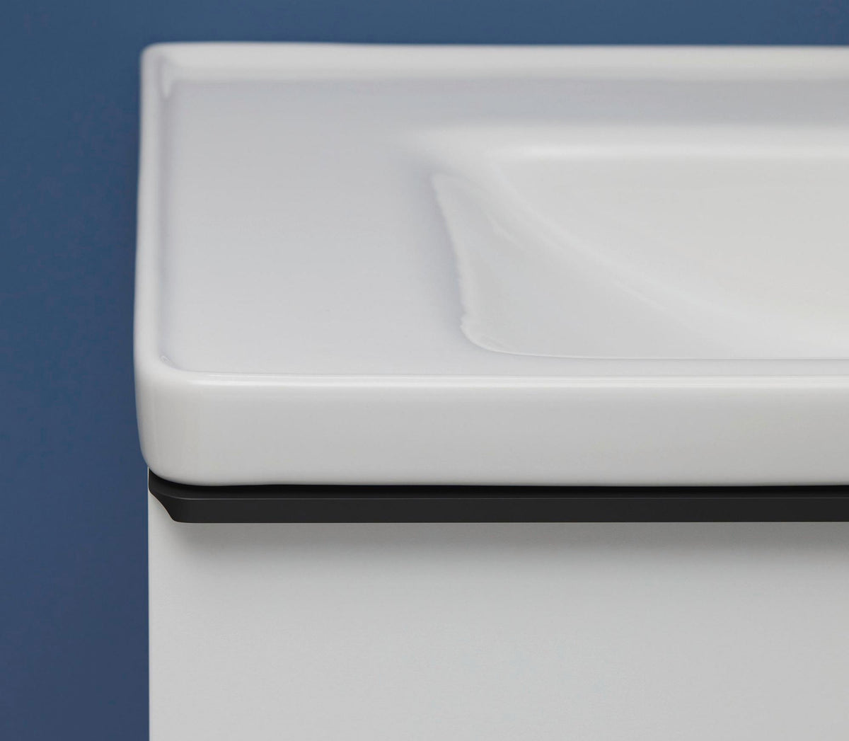 Duravit D-Neo Waschtischunterbau 634 mm betongrau matt mit Bronze-Griff und Soft-Close-Auszug