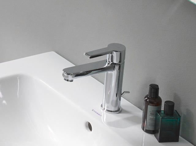 Duravit Karree Zahnputzbecher Chrom mit weißem Matt-Becher, 100x69x110 mm, Wandmontage