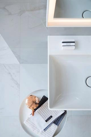 Duravit DuraSquare Waschtisch 600 mm weiß mit Hahnloch ohne Überlauf für Wandmontage