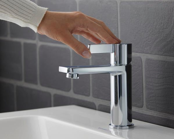 Duravit D-Neo Einhebel-Waschtischmischer mit Zugstange, Chrom – 94 mm Ausladung