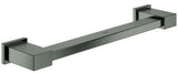 GROHE Essentials Cube Wannengriff 340 mm – Verchromter Metall-Haltegriff mit verdeckter Befestigung